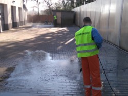 Czyszczenie kostki brukowej